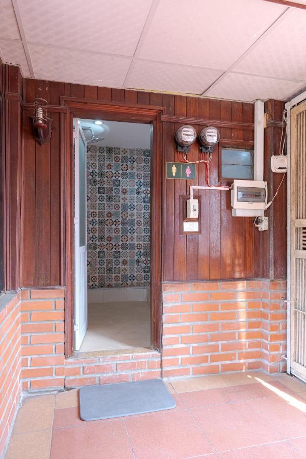 Hanoi Retro 80S Homestay Екстер'єр фото
