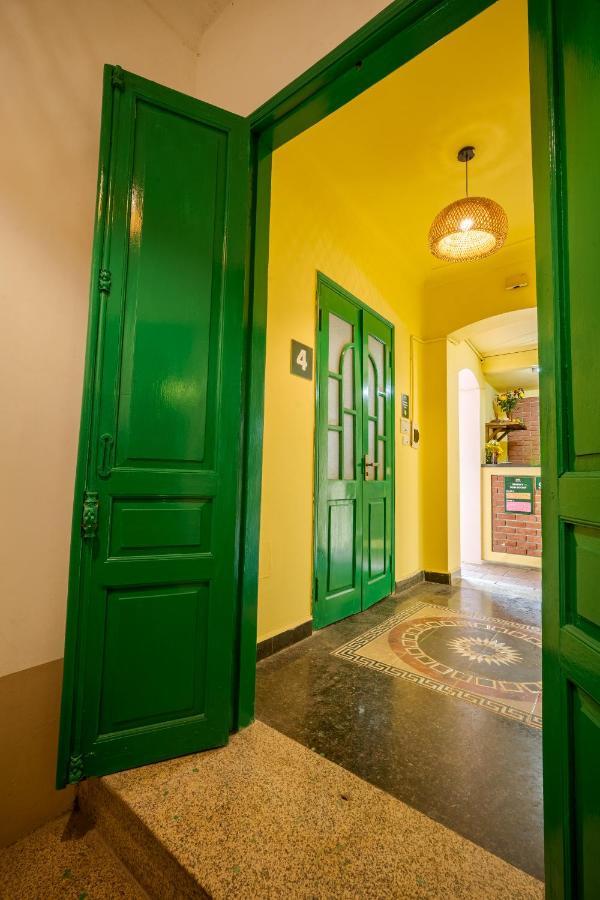 Hanoi Retro 80S Homestay Екстер'єр фото