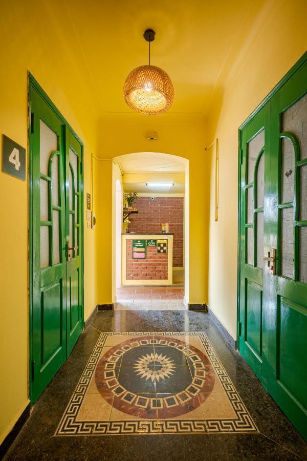 Hanoi Retro 80S Homestay Екстер'єр фото